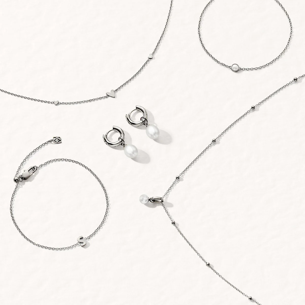 Mini Pearl Necklace Bridesmaids Gift Set (Silver) - Image 3