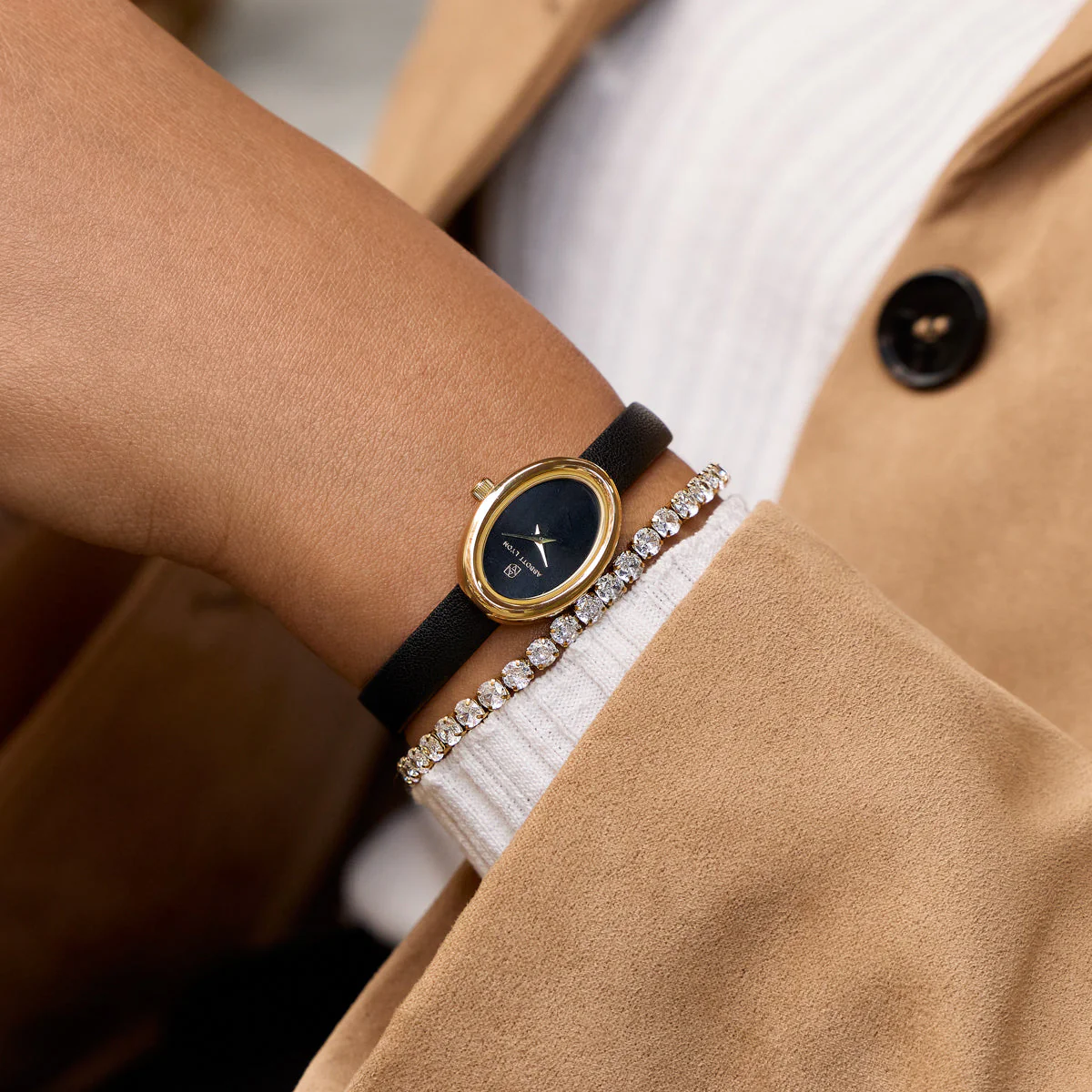 Monroe Leather Watch & Onyx Bracelet Set (Black/Gold) - Image 4