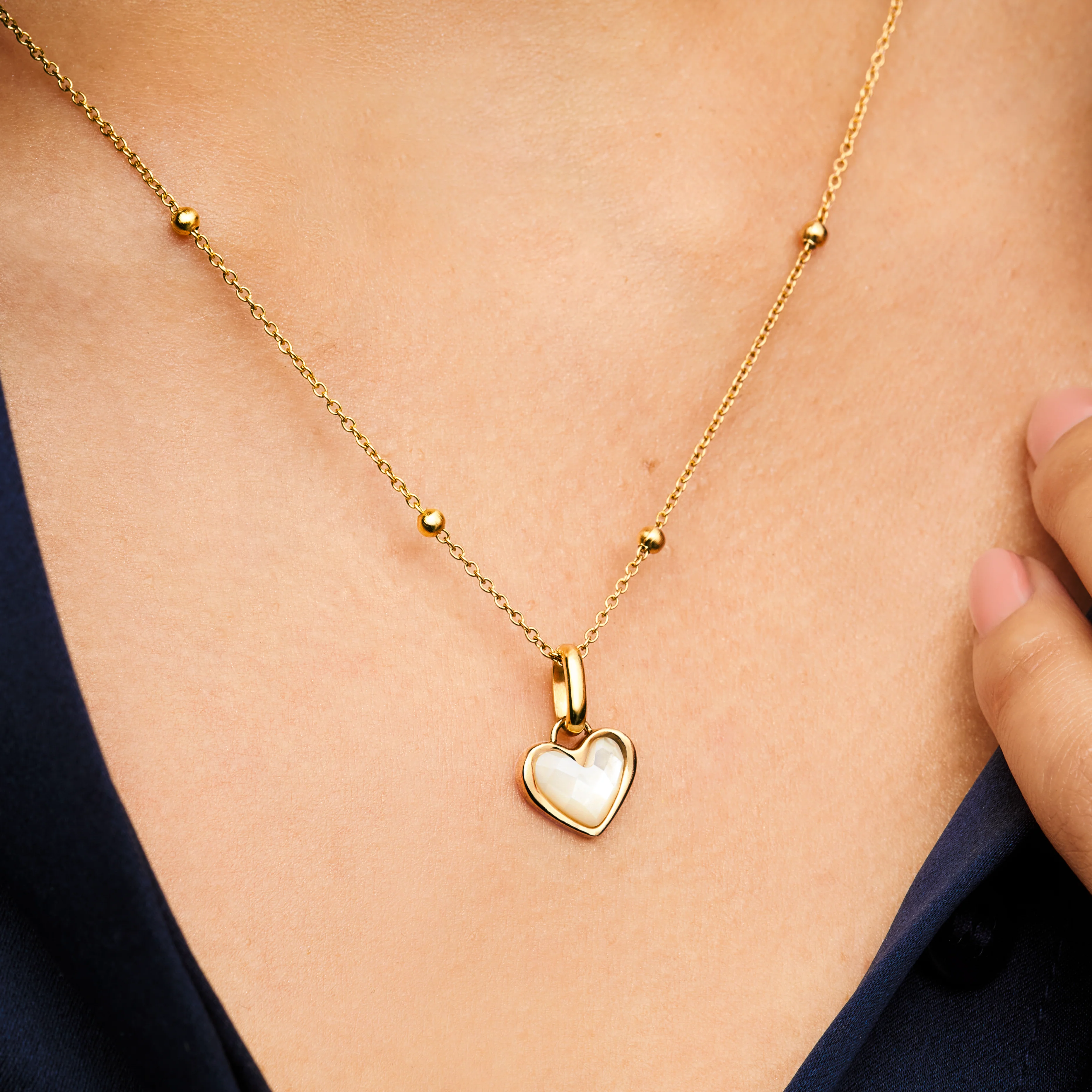 Mother of Pearl Heart Pendant (Gold) - Image 2