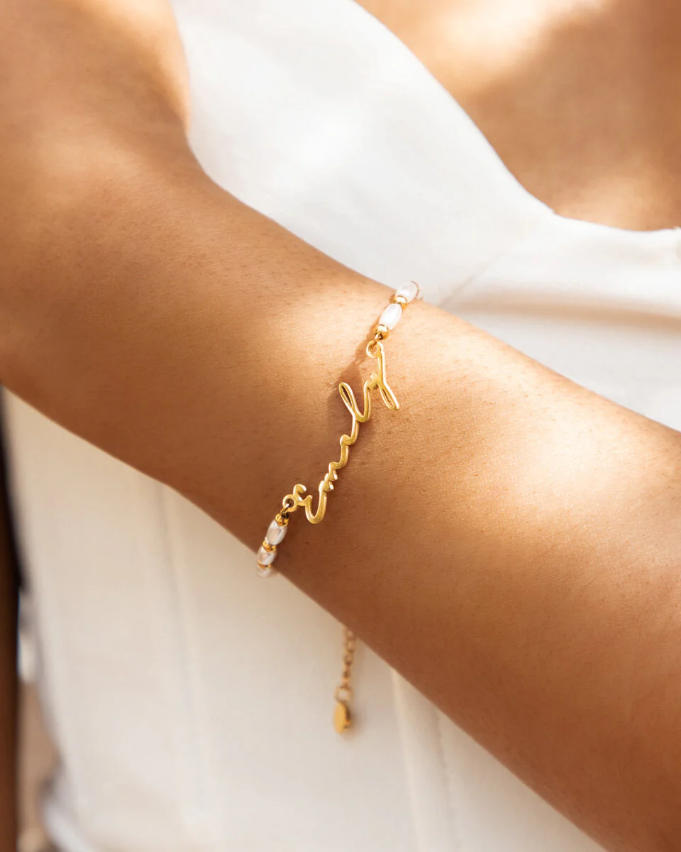 Pearl Chain Signature Name Bracelet (Gold) - Image 4