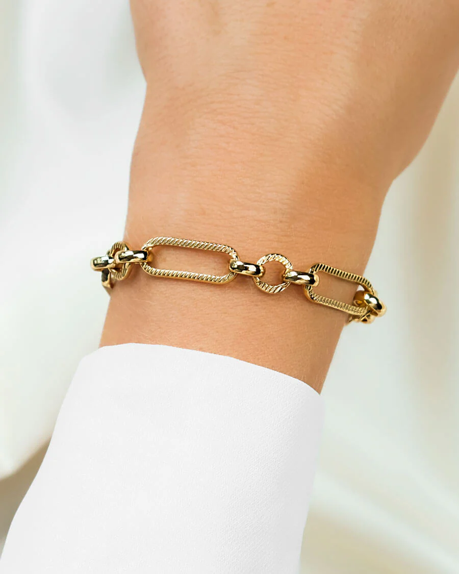 Figaro Chain Bracelet (Gold) - Image 2
