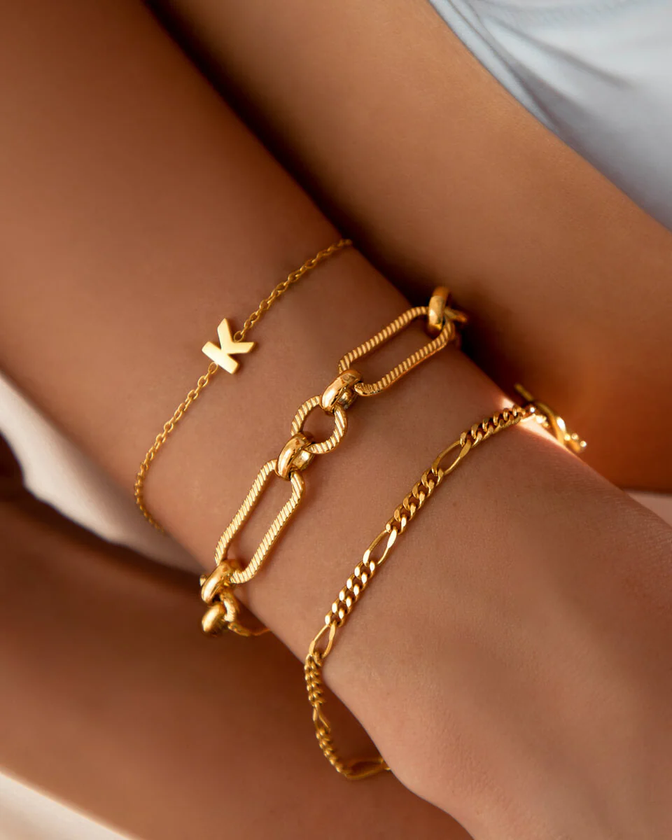 Small Figaro Chain Bracelet (Gold) - Image 3