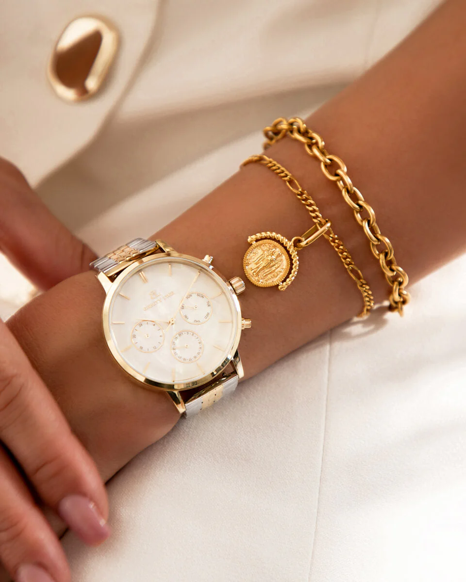 Small Figaro Chain Bracelet (Gold) - Image 4