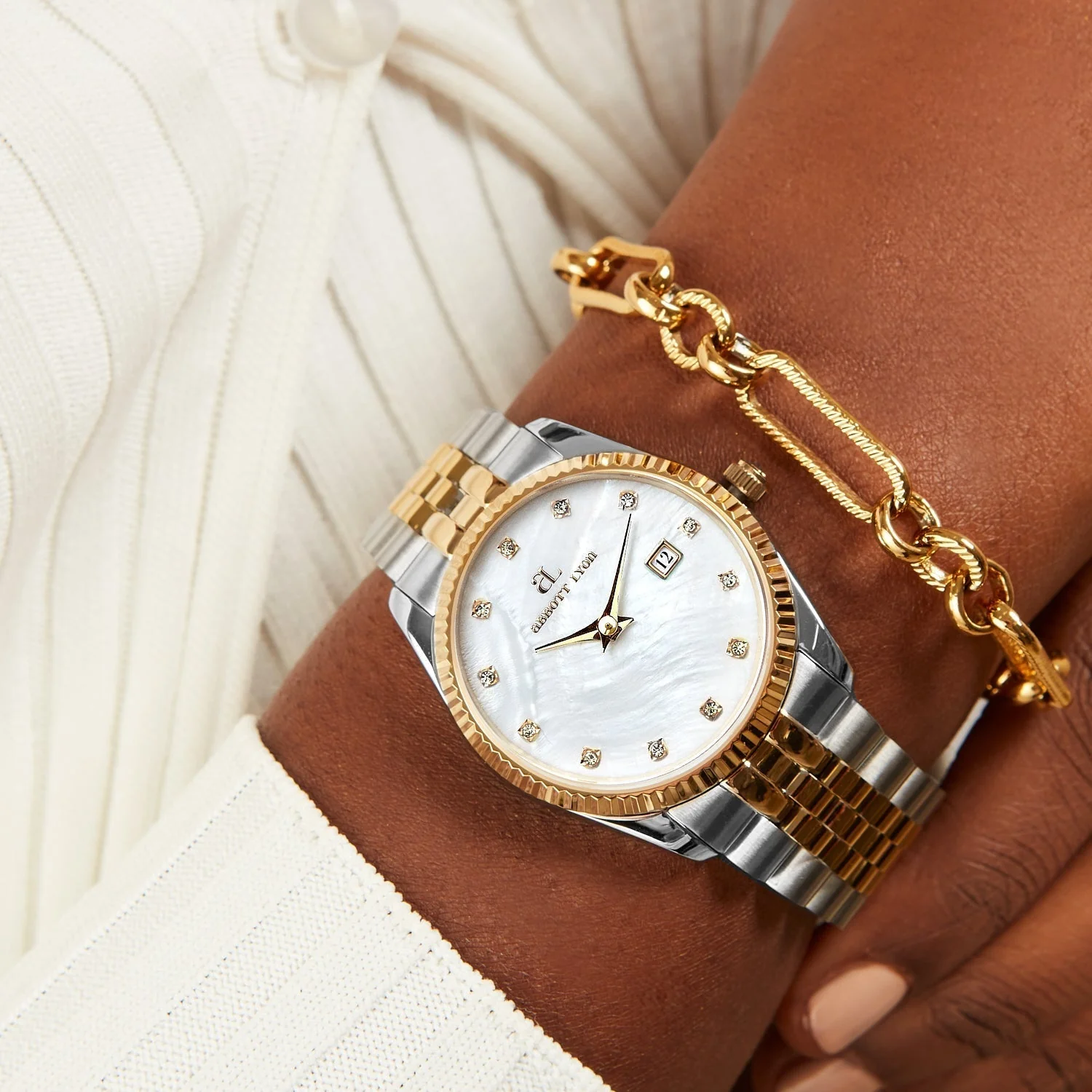 Belgravia 36mm Pearl & Crystal Link Watch - Image 4