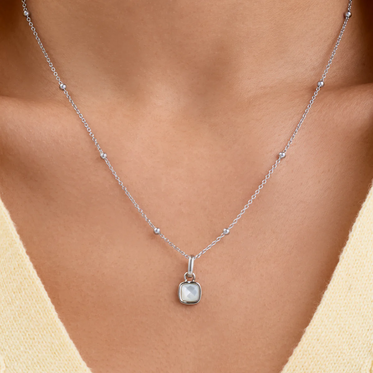 White Quartz Cushion Necklace (Silver) - Image 2